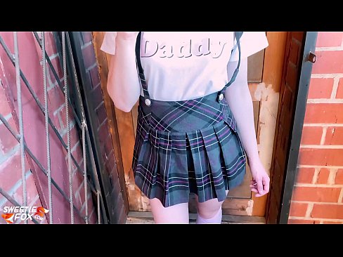 ❤️ Schoolgirl Sucks a dick gu domhainn agus fucks an àite clasaichean. ❤❌ Porno leinn ﹏